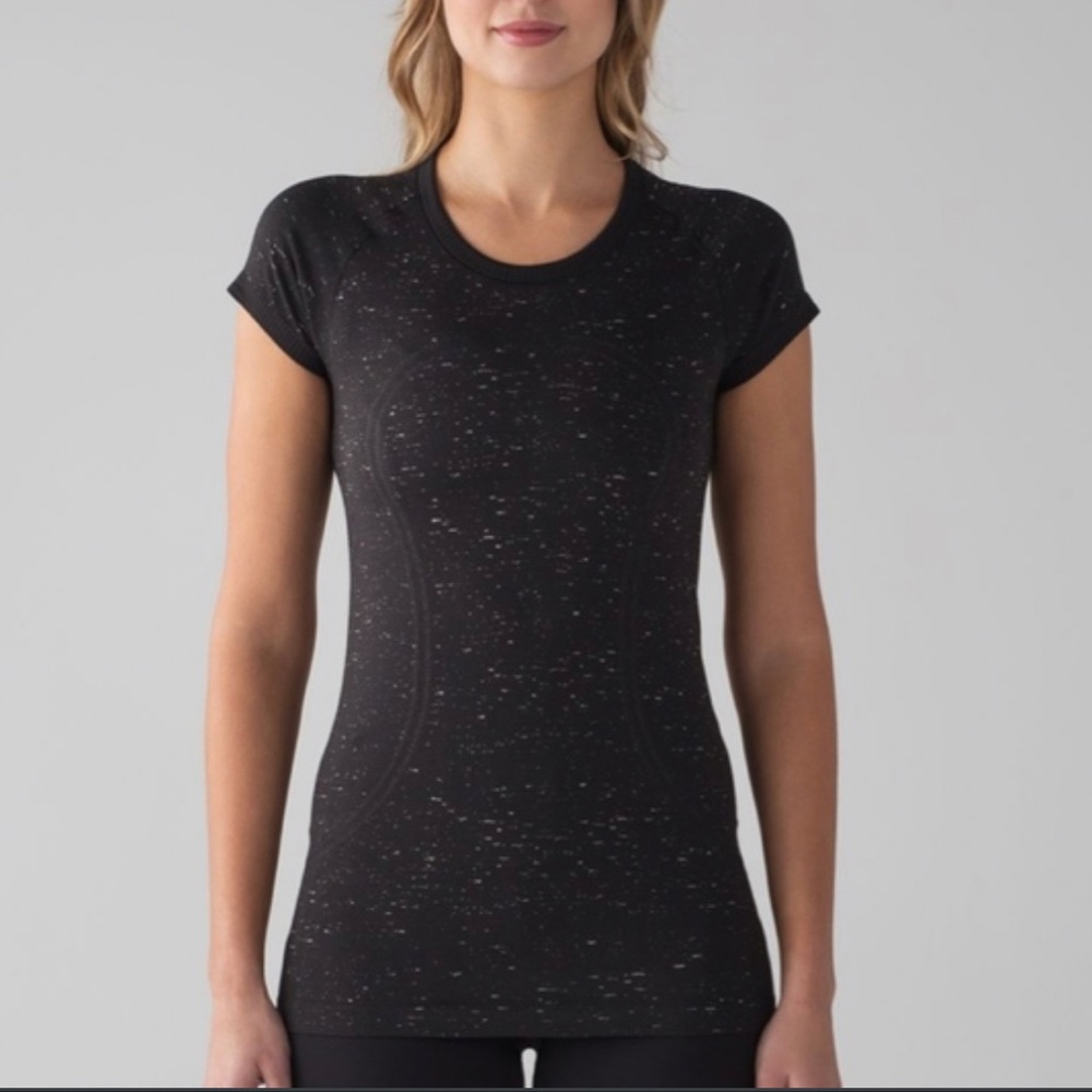 Lululemon Swiftly Tech Short Sleeve Crew size 4